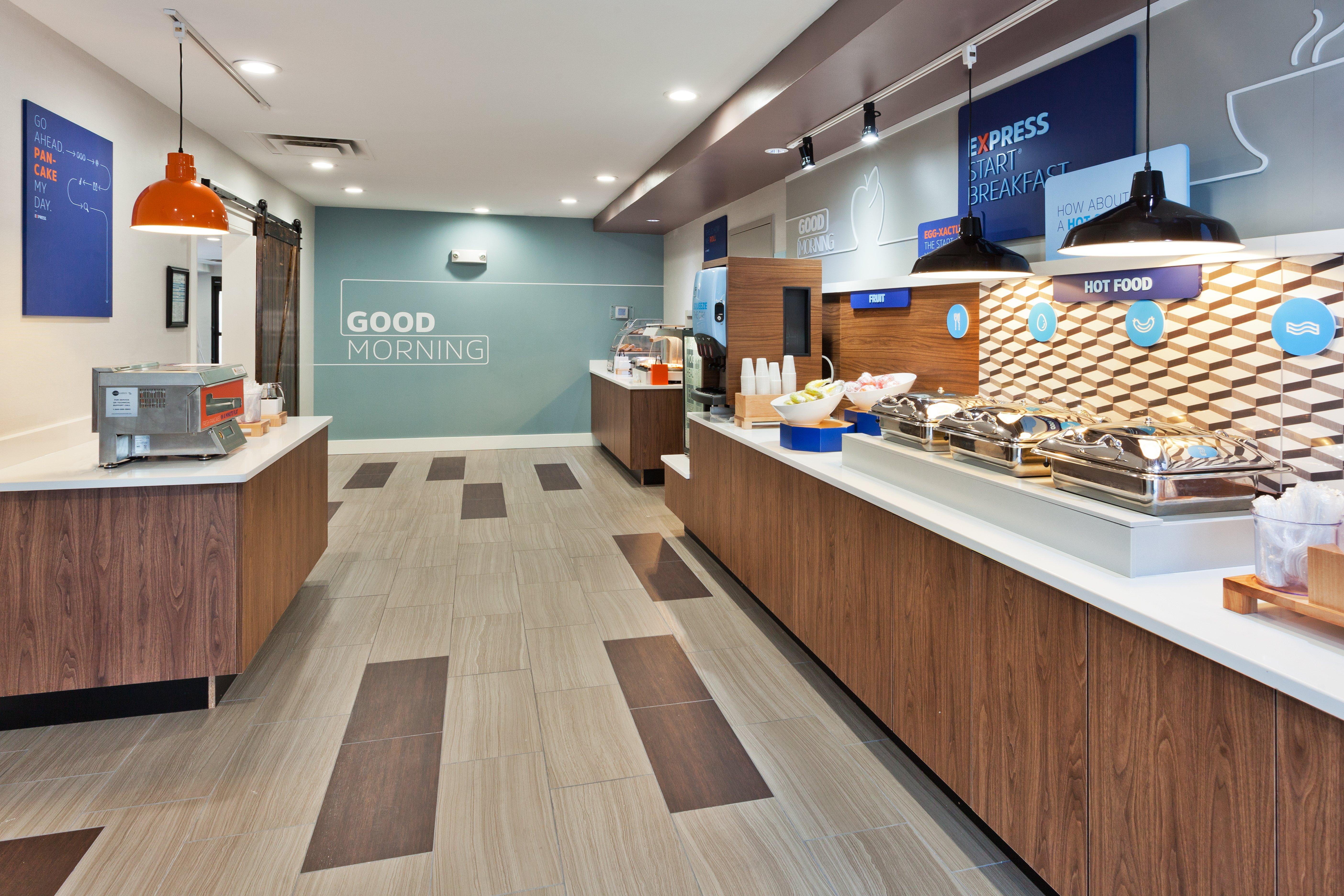 Holiday Inn Express Rome-East By Ihg Exterior foto